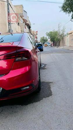 هیۆندای ئەلەنترا